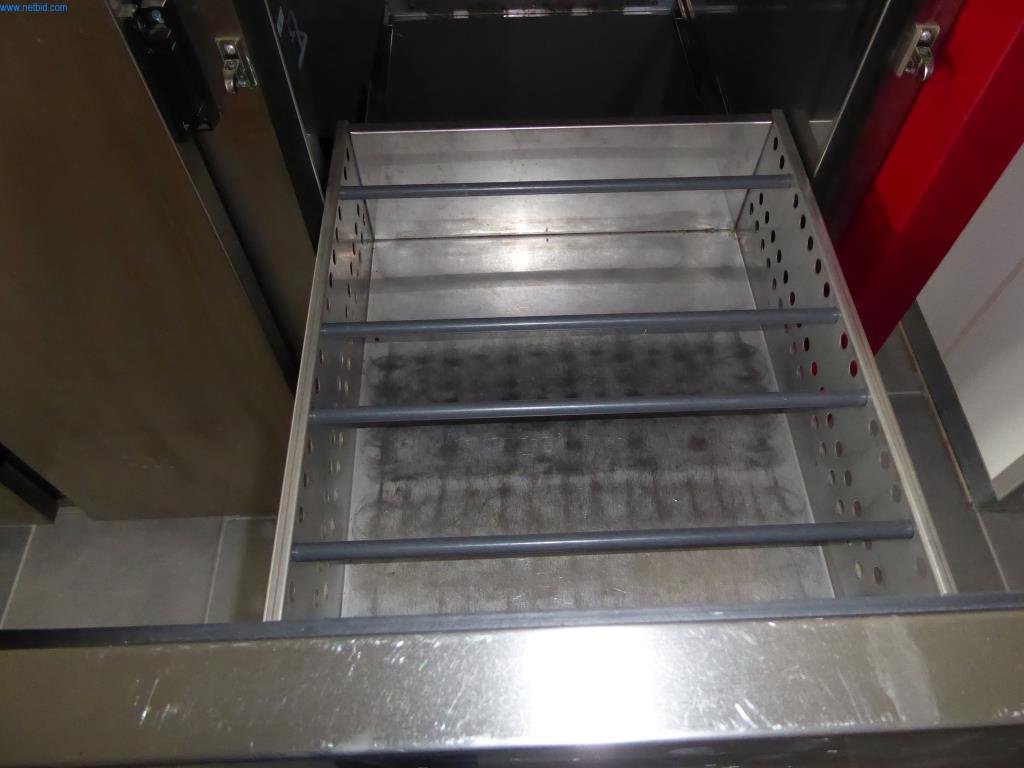 Stroje a zařízení pro obrábění kovů a zdravotnickou techniku-6