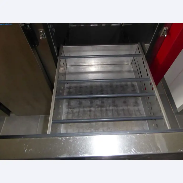 Stroje a zařízení pro obrábění kovů a zdravotnickou techniku-6