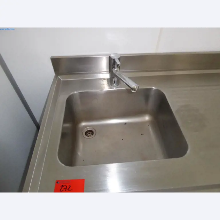 Stroje a zařízení pro obrábění kovů a zdravotnickou techniku-8