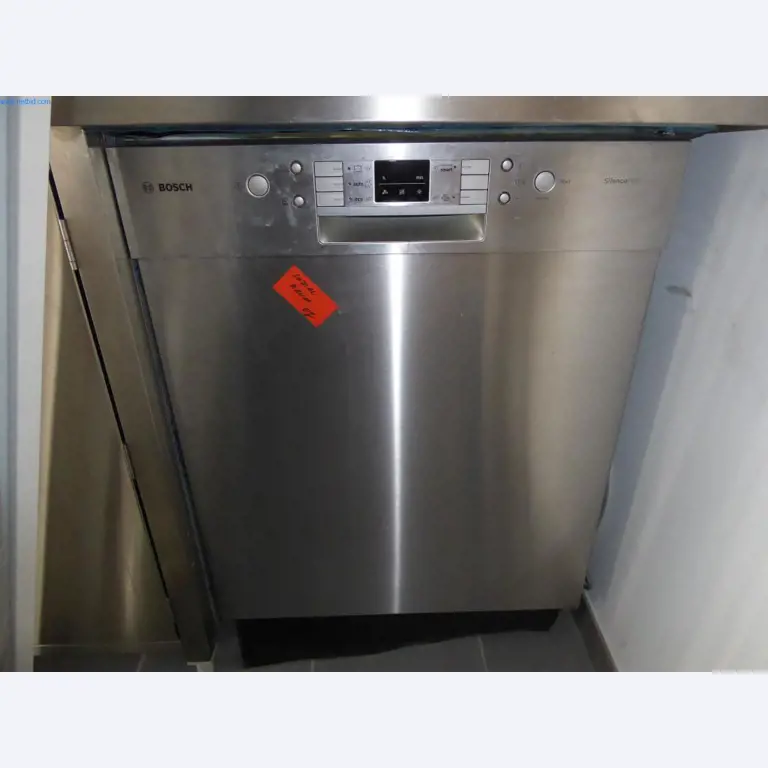 Stroje a zařízení pro obrábění kovů a zdravotnickou techniku-9