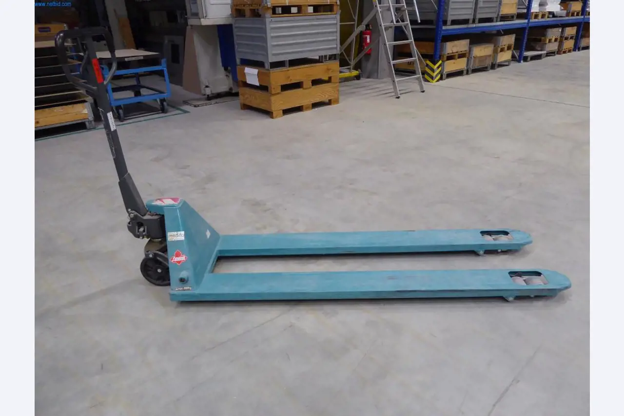 Stroje a zařízení pro obrábění kovů a zdravotnickou techniku-1