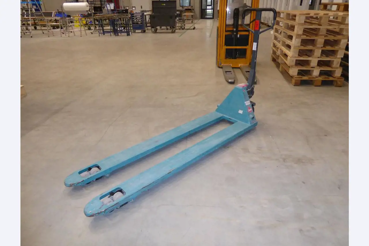 Stroje a zařízení pro obrábění kovů a zdravotnickou techniku-2