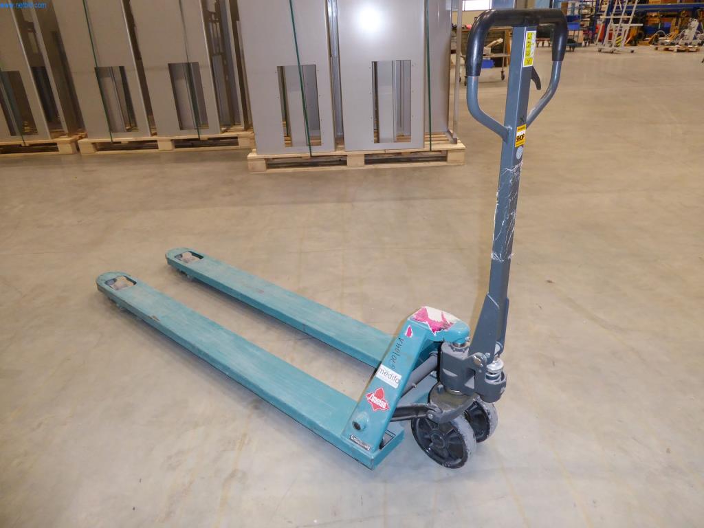 Stroje a zařízení pro obrábění kovů a zdravotnickou techniku-3