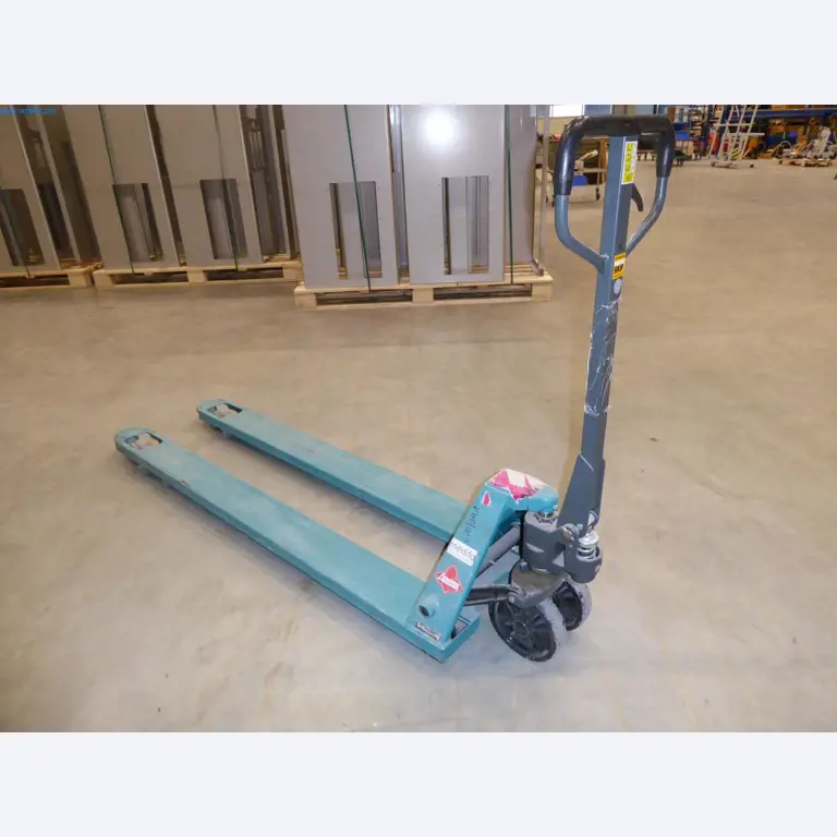 Stroje a zařízení pro obrábění kovů a zdravotnickou techniku-3