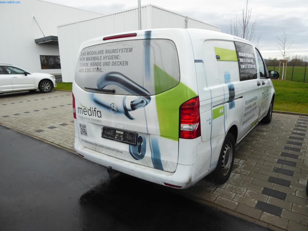 Stroje a zařízení pro obrábění kovů a zdravotnickou techniku-11