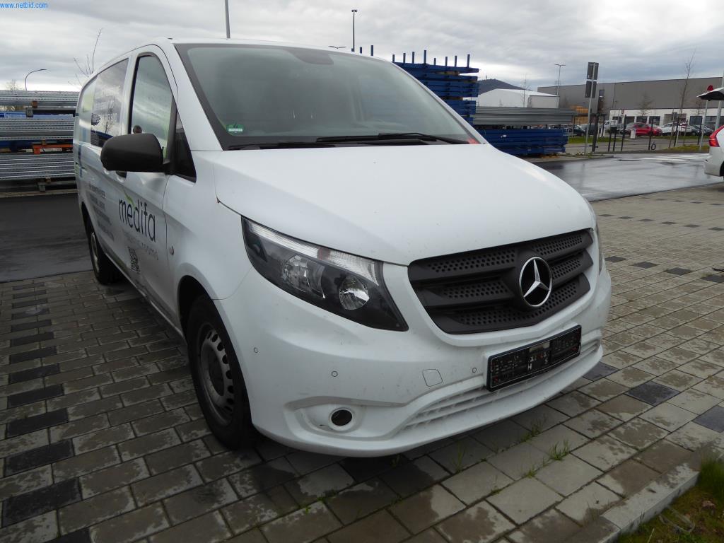 Stroje a zařízení pro obrábění kovů a zdravotnickou techniku-12