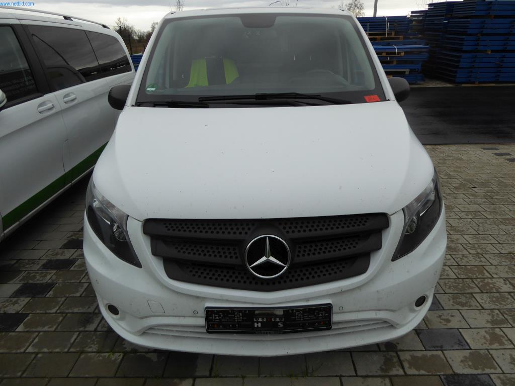 Stroje a zařízení pro obrábění kovů a zdravotnickou techniku-18