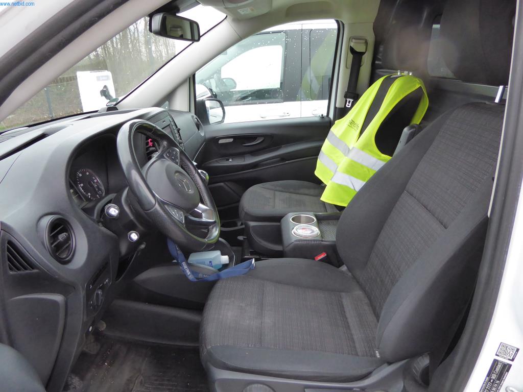 Stroje a zařízení pro obrábění kovů a zdravotnickou techniku-19