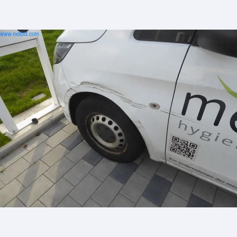 Maschinen u. Betriebsausstattung aus der Metallbearbeitung u. Medizintechnik -7