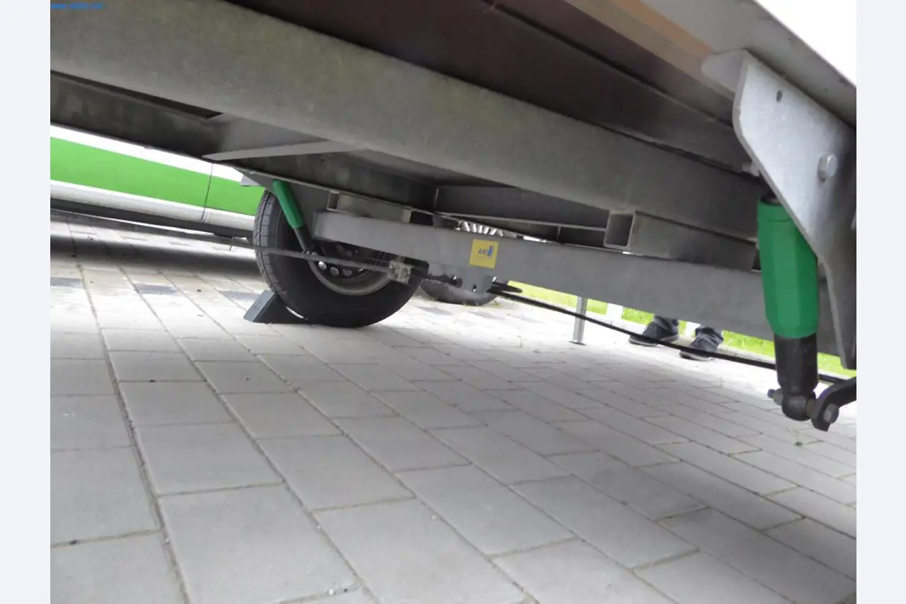 Máquinas e equipamentos para metalurgia e tecnologia médica-18