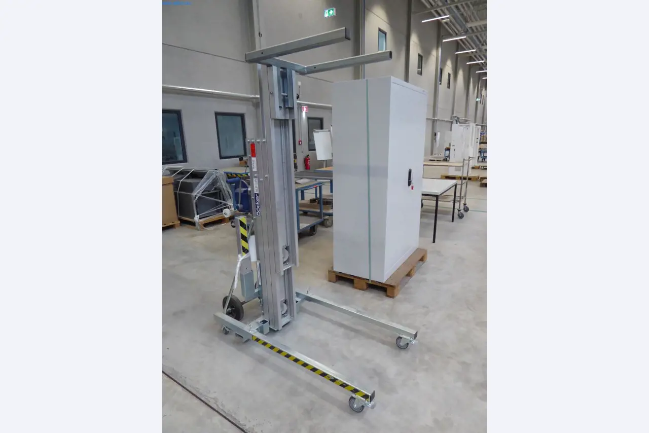 Stroje a zařízení pro obrábění kovů a zdravotnickou techniku-1