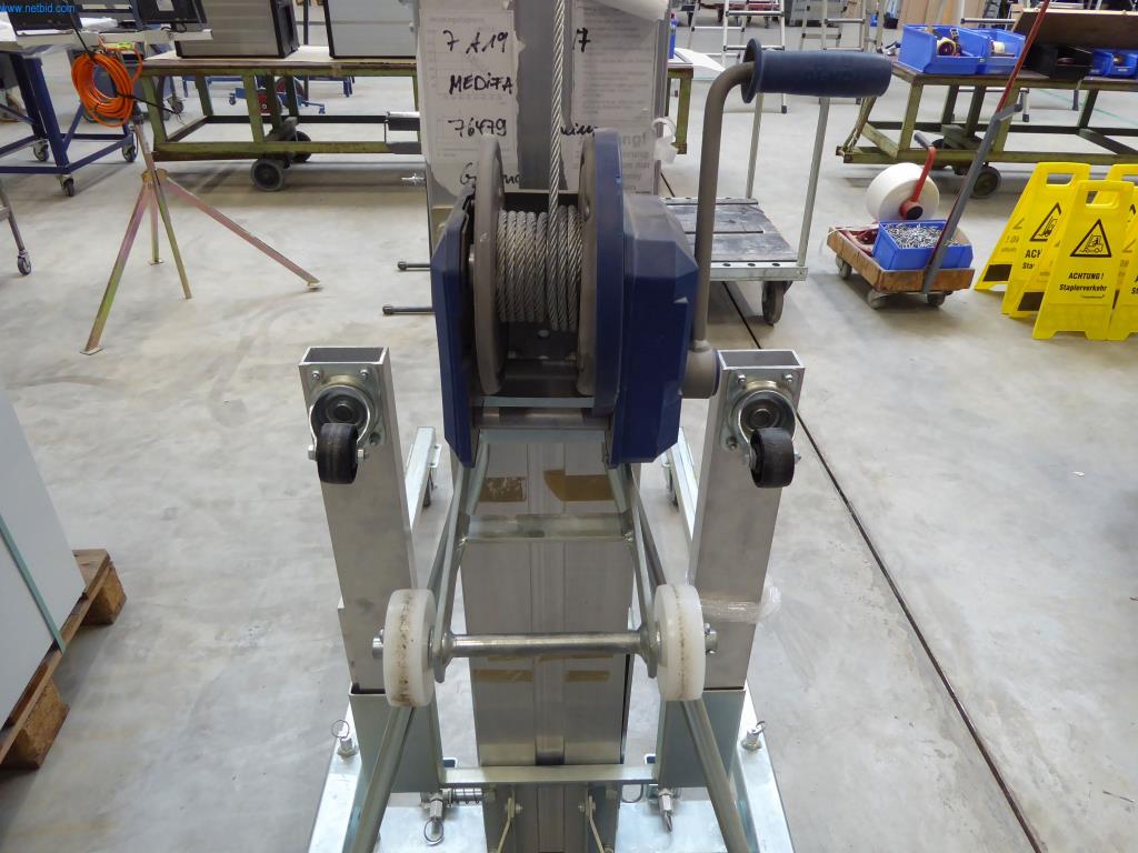 Stroje a zařízení pro obrábění kovů a zdravotnickou techniku-5