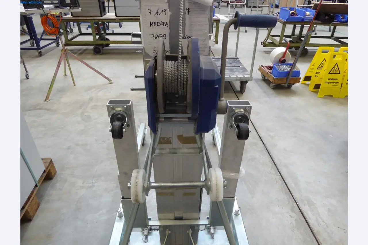 Stroje a zařízení pro obrábění kovů a zdravotnickou techniku-5