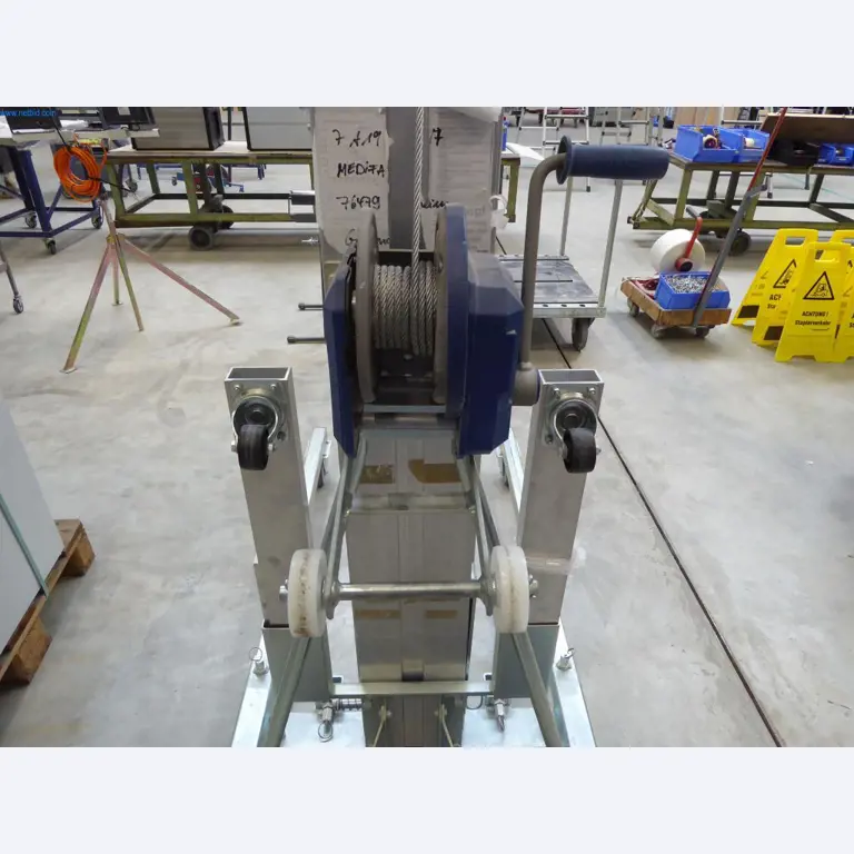 Stroje a zařízení pro obrábění kovů a zdravotnickou techniku-5