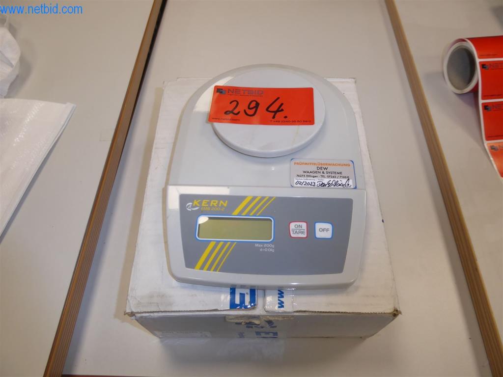 Stroje a zařízení pro obrábění kovů a zdravotnickou techniku-1