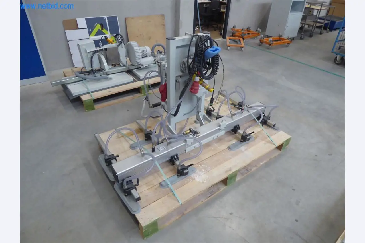 Stroje a zařízení pro obrábění kovů a zdravotnickou techniku-3