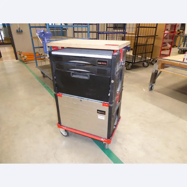 Maschinen u. Betriebsausstattung aus der Metallbearbeitung u. Medizintechnik -1