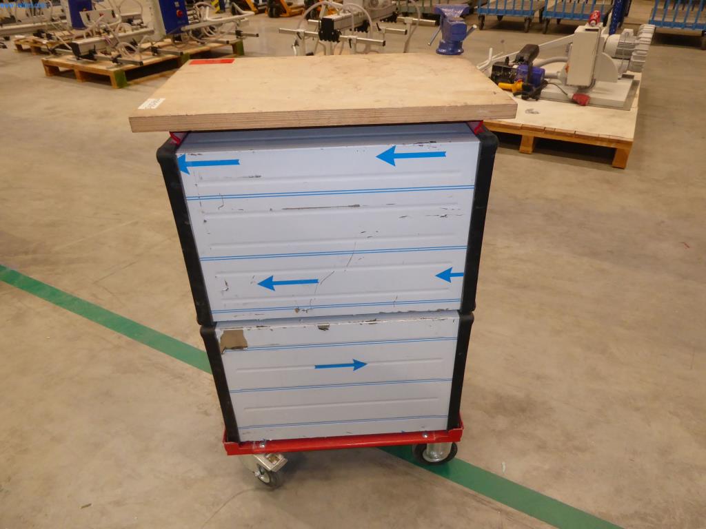 Stroje a zařízení pro obrábění kovů a zdravotnickou techniku-2