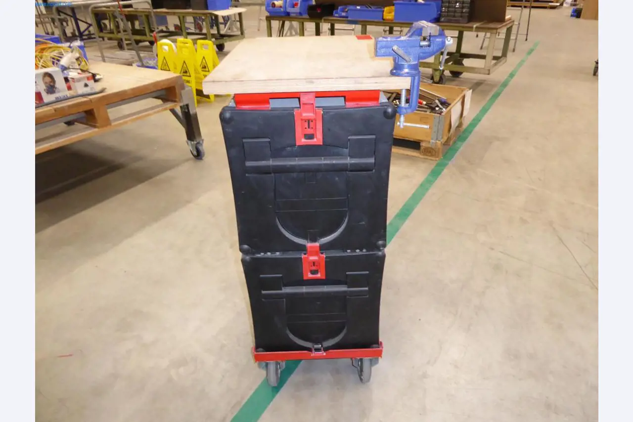 Maschinen u. Betriebsausstattung aus der Metallbearbeitung u. Medizintechnik -3