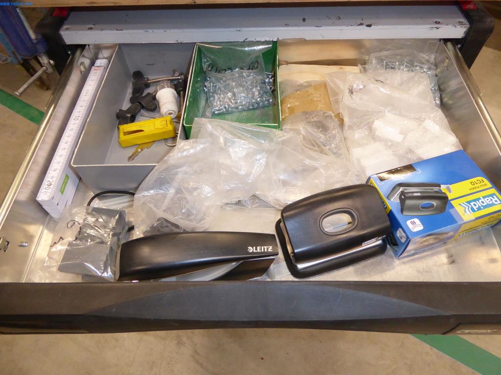 Stroje a zařízení pro obrábění kovů a zdravotnickou techniku-4