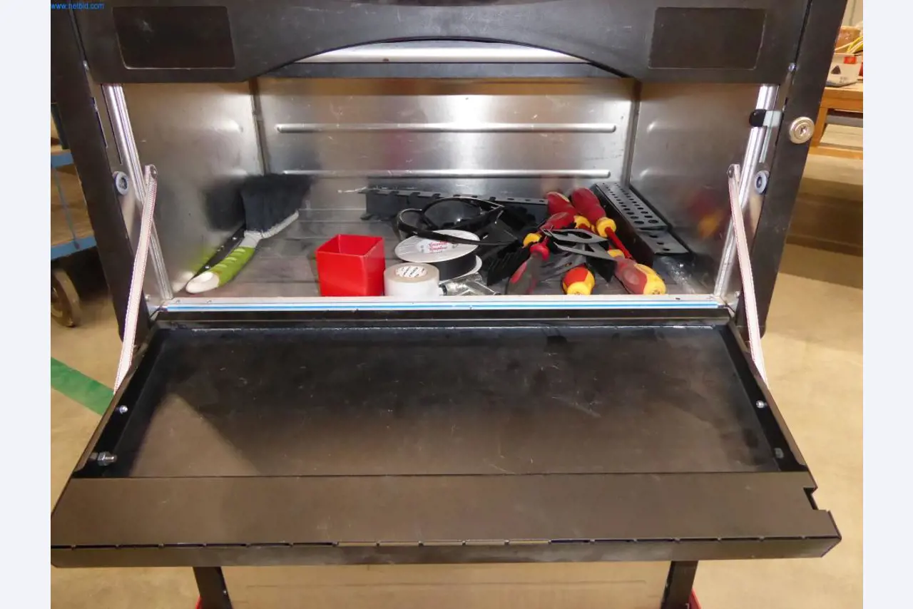 Maschinen u. Betriebsausstattung aus der Metallbearbeitung u. Medizintechnik -6