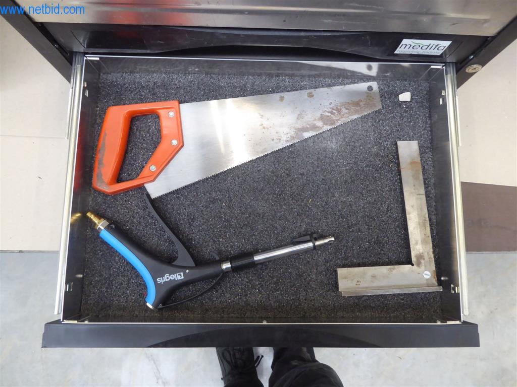 Stroje a zařízení pro obrábění kovů a zdravotnickou techniku-4