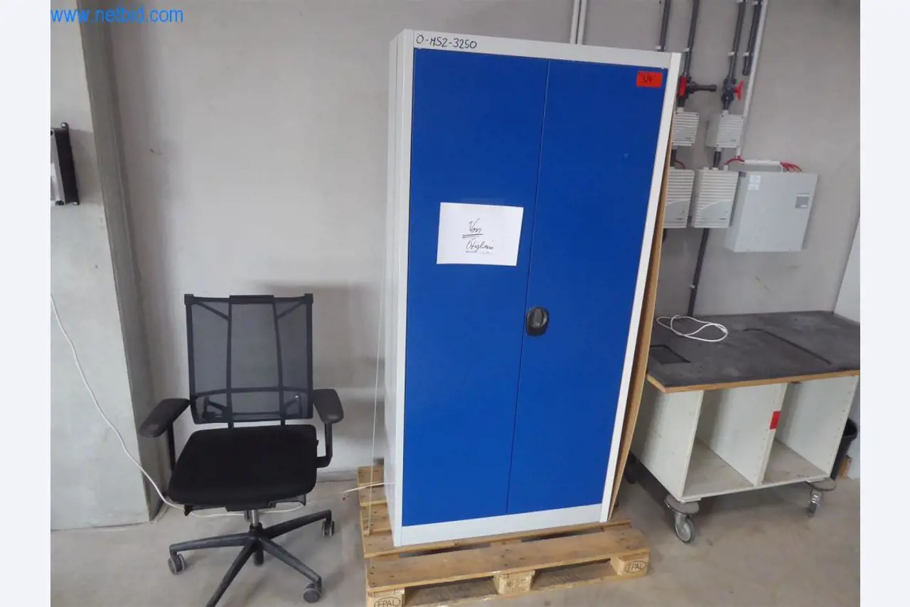 Maschinen u. Betriebsausstattung aus der Metallbearbeitung u. Medizintechnik -1