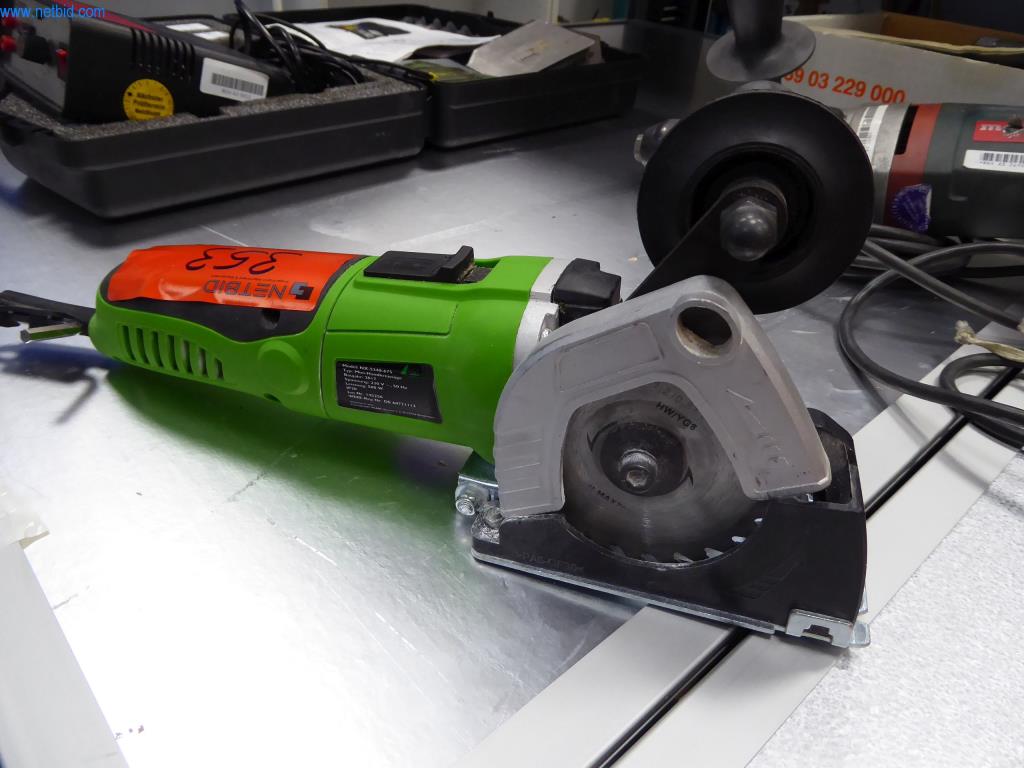 Maschinen u. Betriebsausstattung aus der Metallbearbeitung u. Medizintechnik -5