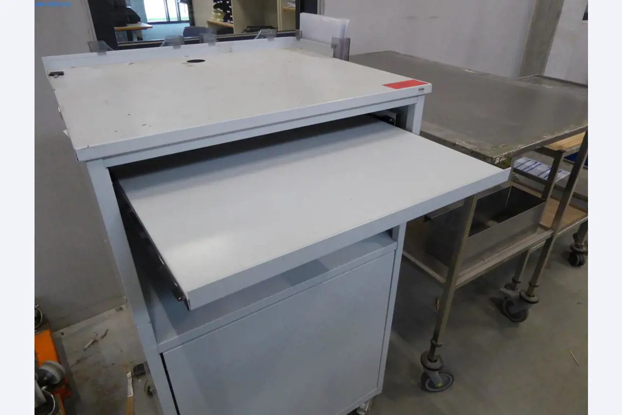 Stroje a zařízení pro obrábění kovů a zdravotnickou techniku-4