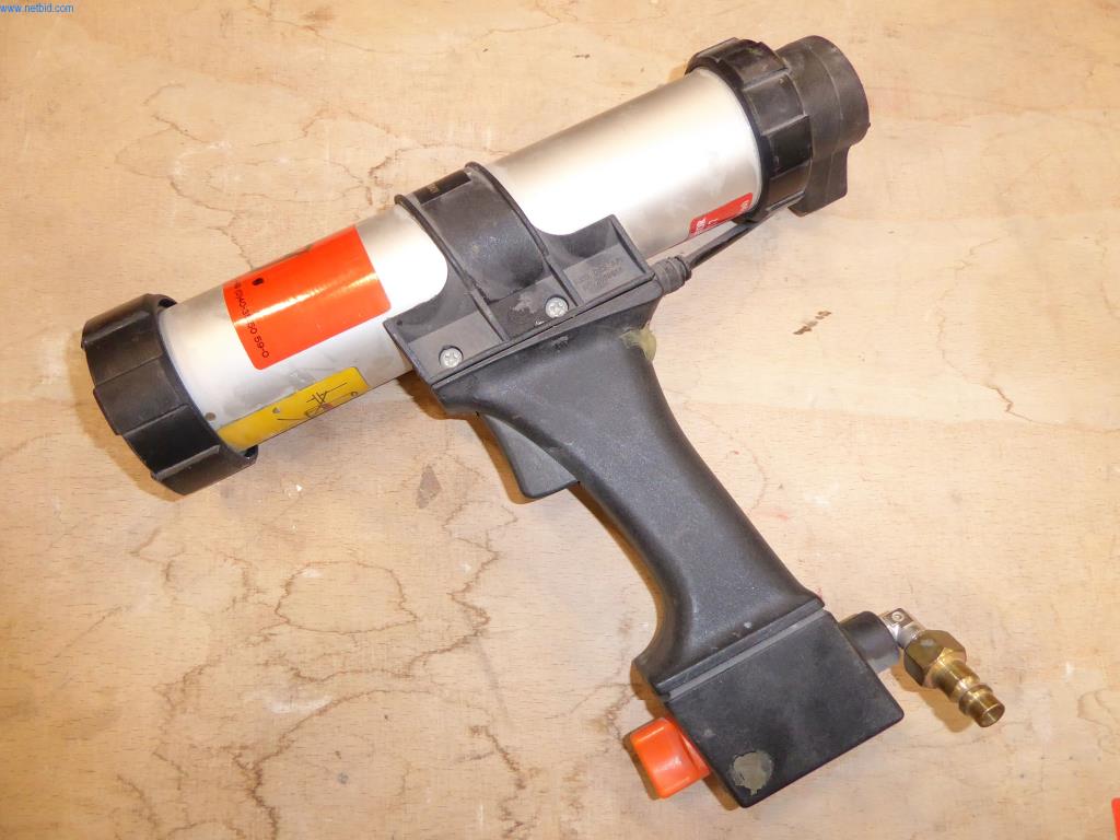 Stroje a zařízení pro obrábění kovů a zdravotnickou techniku-1