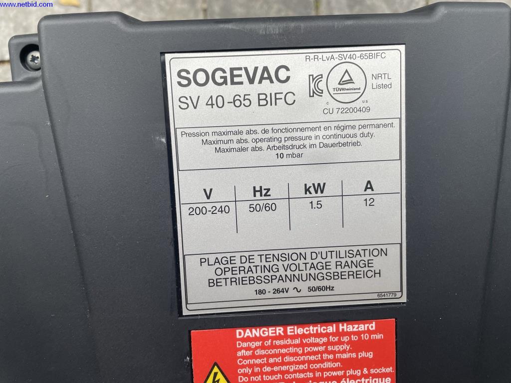 Massenspektrometer mit div. Zubehör -18