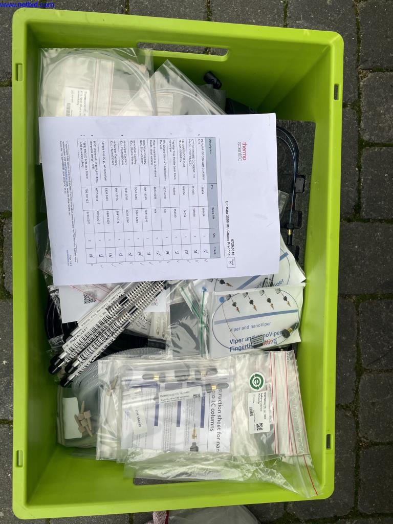 Massenspektrometer mit div. Zubehör -82