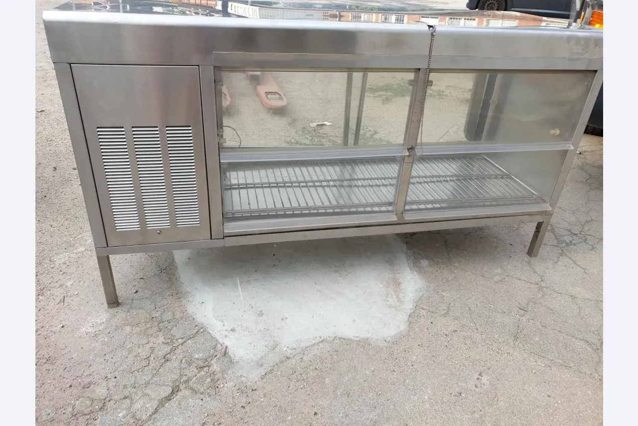 strojní a provozní vybavení jídelen / stravovacích zařízení / a dílen-3