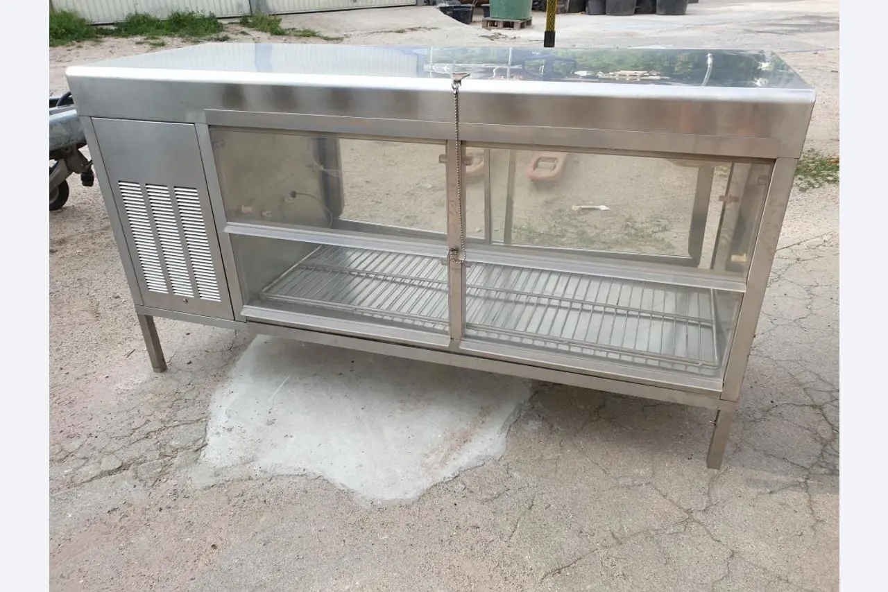 strojní a provozní vybavení jídelen / stravovacích zařízení / a dílen-4