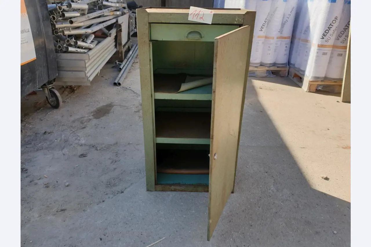 Equipos mecánicos y operativos del sector de las cocinas de comedor / restauración / y talleres-1