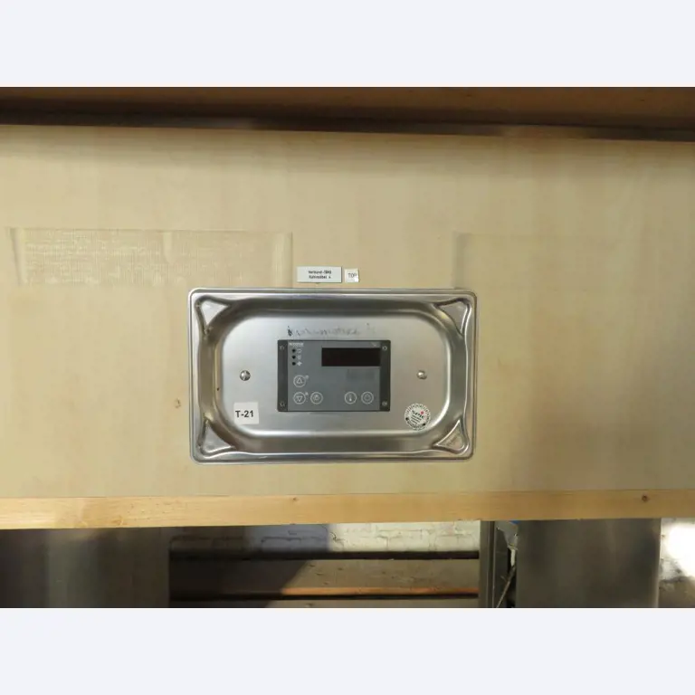 Strojna in operativna oprema iz kuhinje jedilnice / gostinstva / in delavnice-3