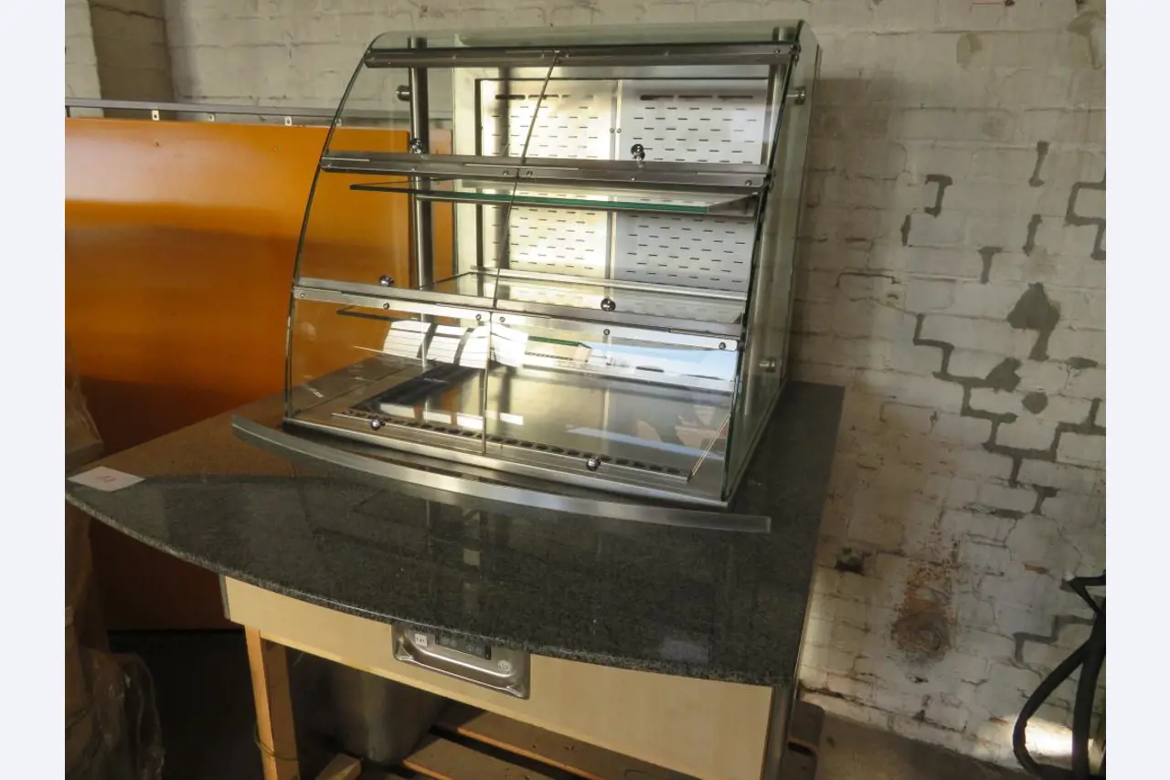 Strojna in operativna oprema iz kuhinje jedilnice / gostinstva / in delavnice-5