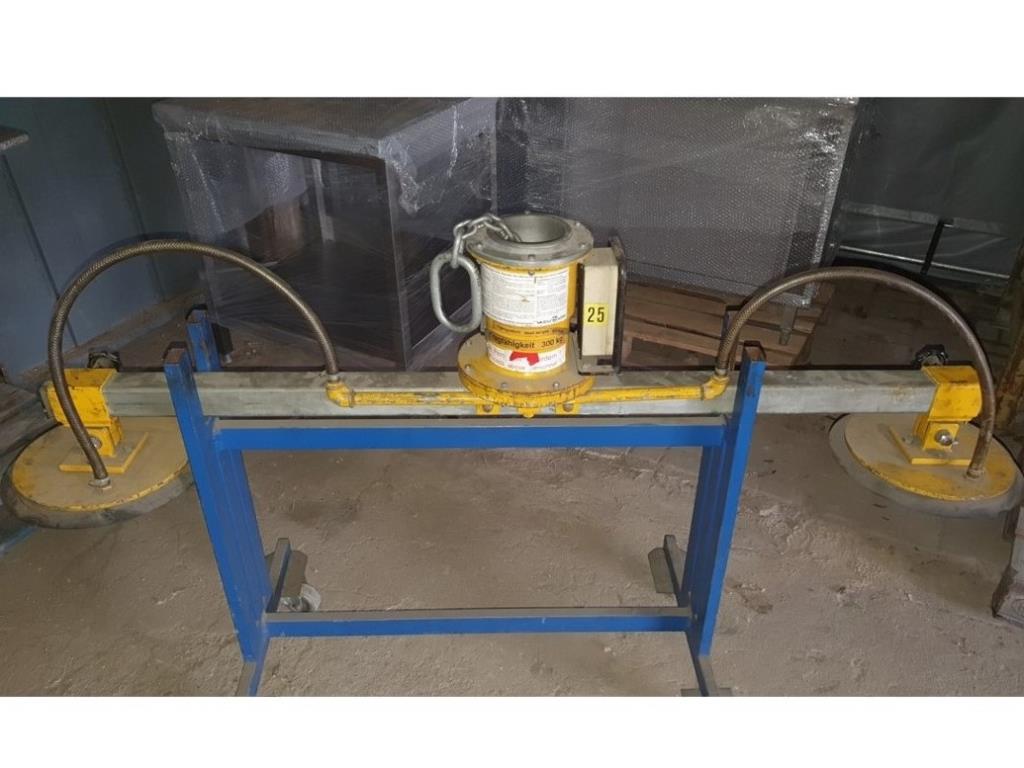 Strojna in operativna oprema iz kuhinje jedilnice / gostinstva / in delavnice-1