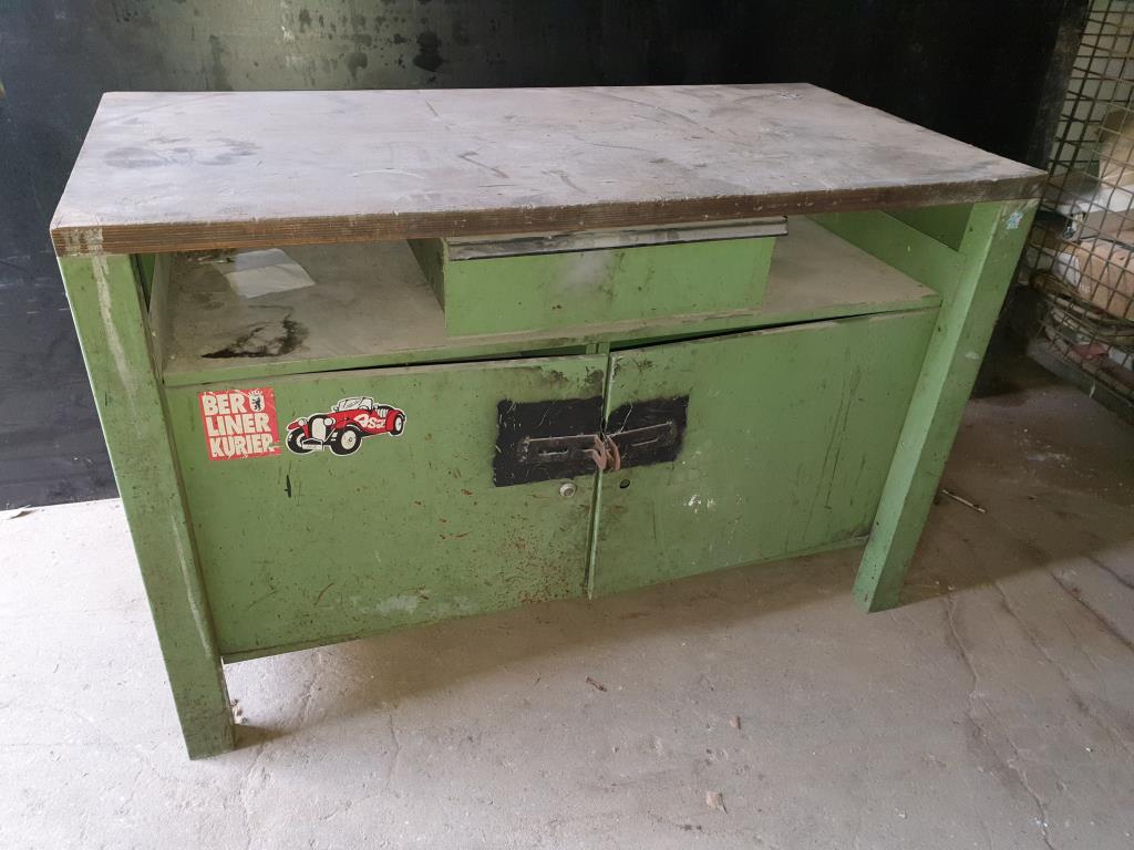 Maschinelle und betriebliche Einrichtung aus dem Großküchen-/ Gastronomie- / und Werkstattbereich-1