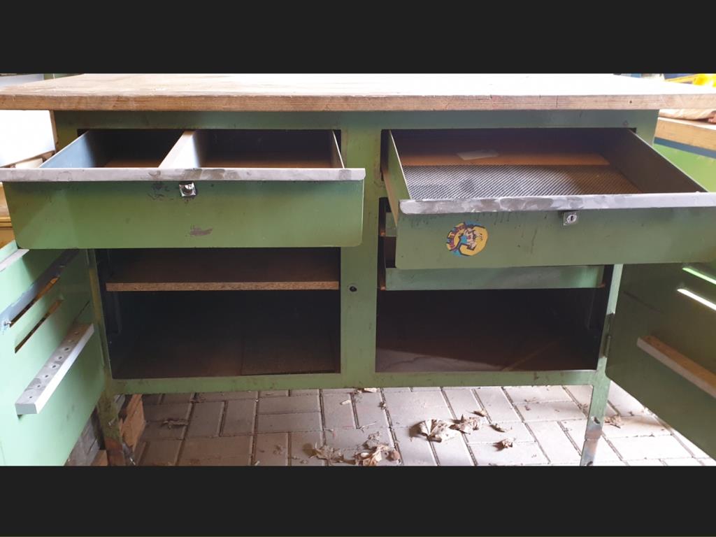 strojní a provozní vybavení jídelen / stravovacích zařízení / a dílen-2