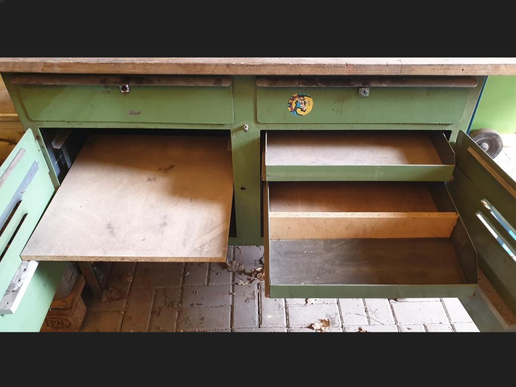 strojní a provozní vybavení jídelen / stravovacích zařízení / a dílen-3