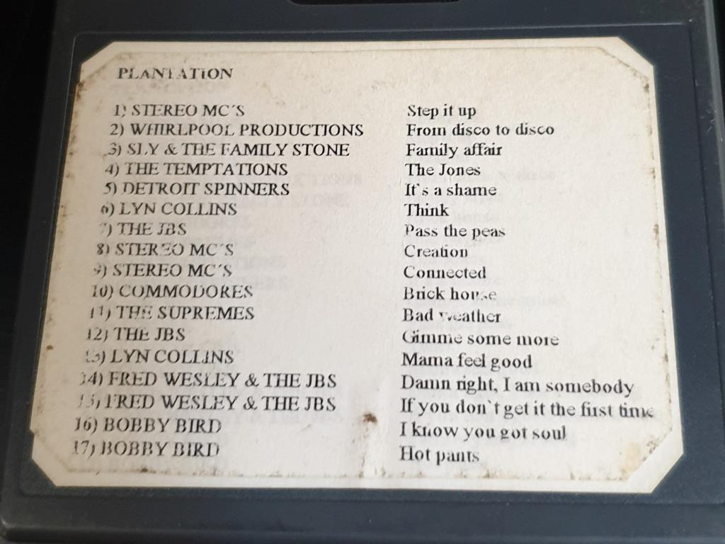 strojní a provozní vybavení jídelen / stravovacích zařízení / a dílen-16