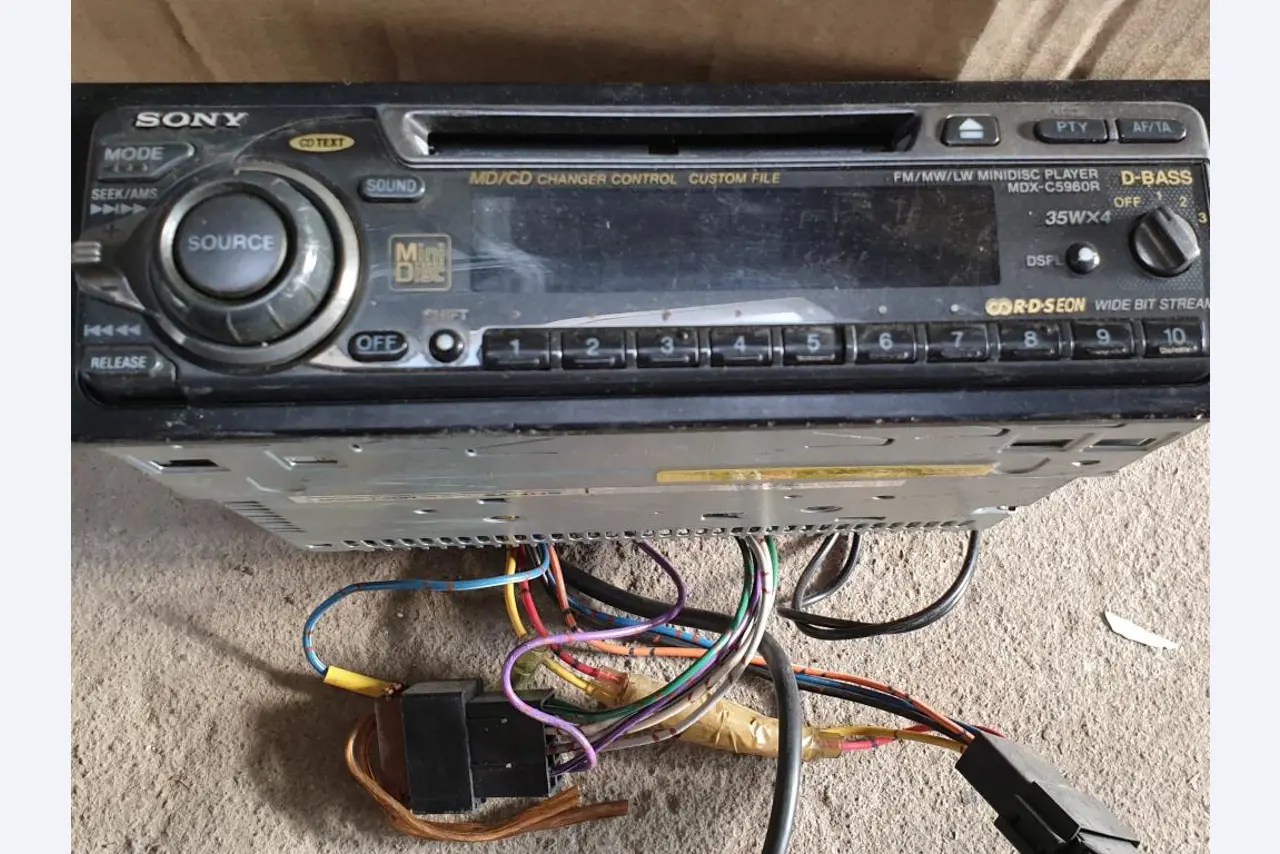 strojní a provozní vybavení jídelen / stravovacích zařízení / a dílen-3