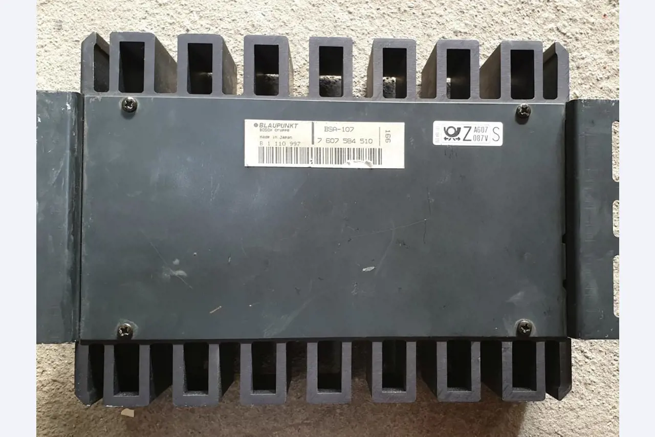 strojní a provozní vybavení jídelen / stravovacích zařízení / a dílen-4