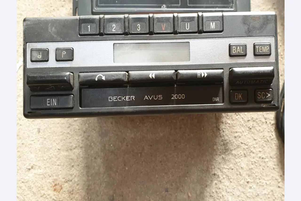 strojní a provozní vybavení jídelen / stravovacích zařízení / a dílen-6