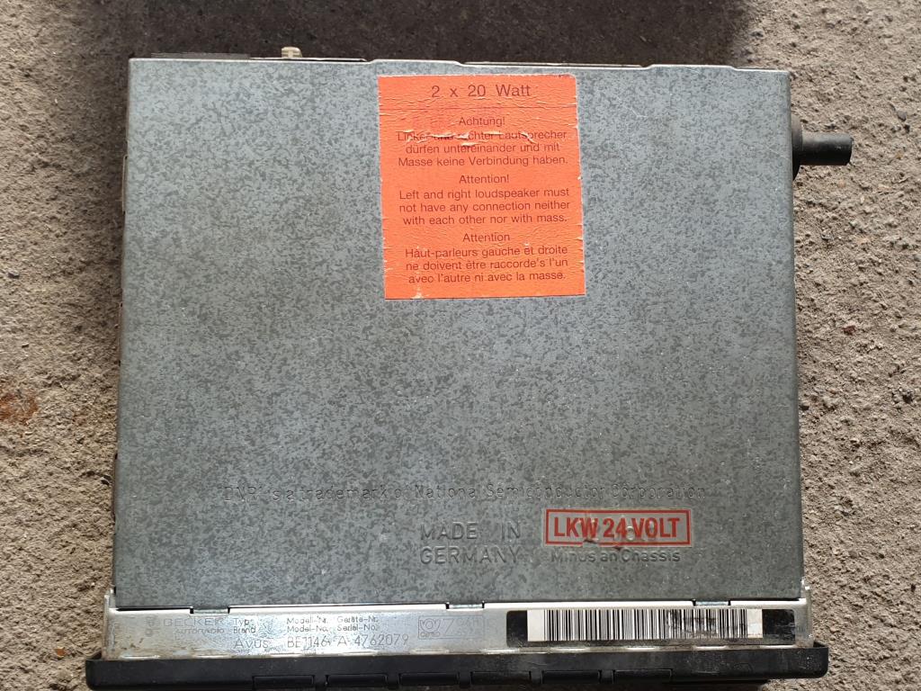 strojní a provozní vybavení jídelen / stravovacích zařízení / a dílen-7