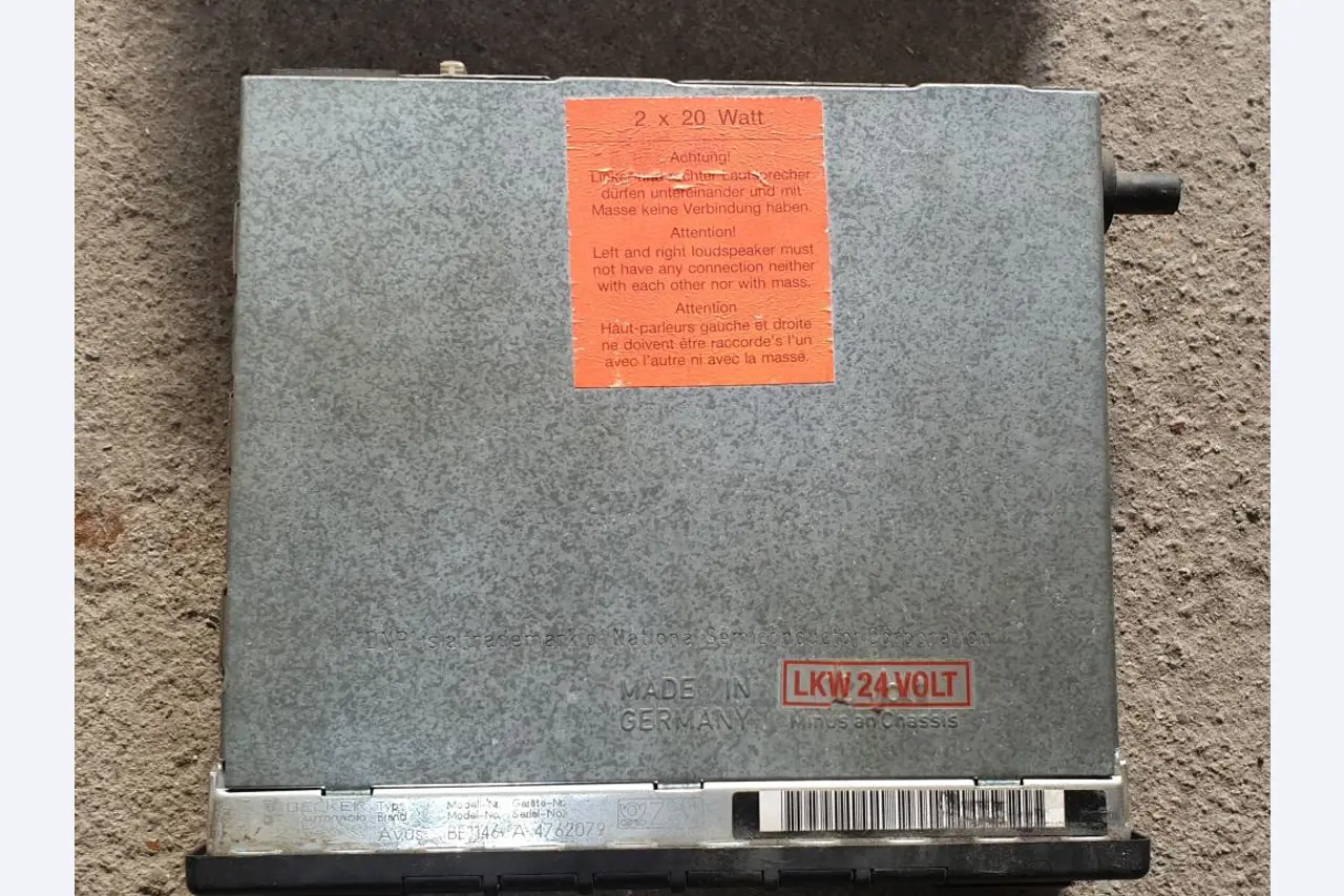 strojní a provozní vybavení jídelen / stravovacích zařízení / a dílen-7