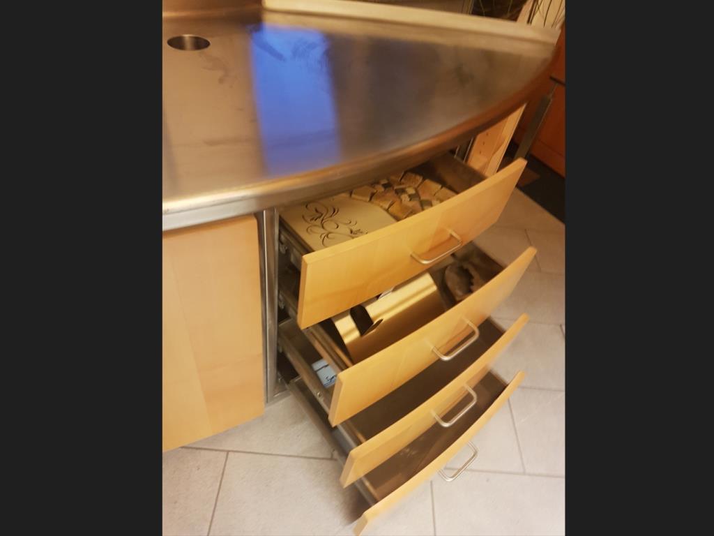 strojní a provozní vybavení jídelen / stravovacích zařízení / a dílen-3