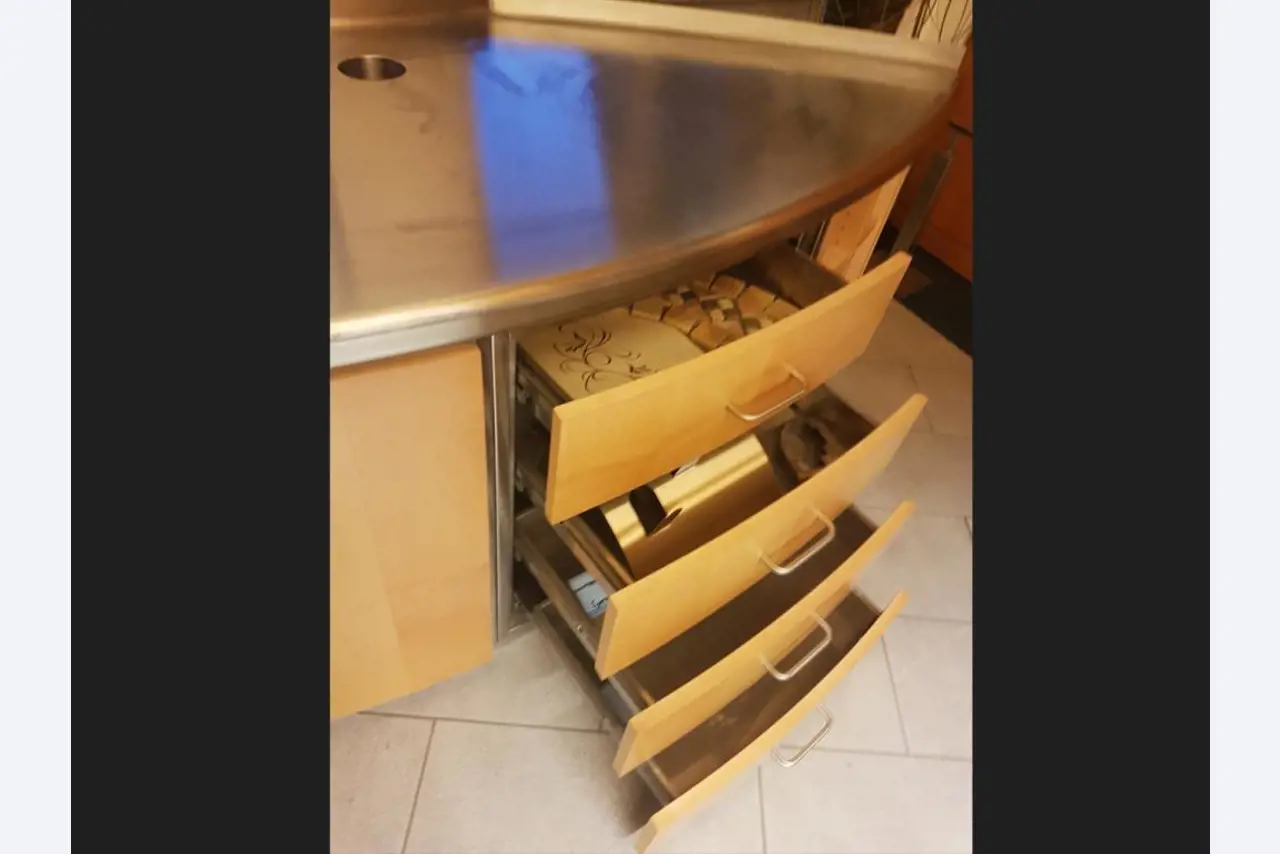 strojní a provozní vybavení jídelen / stravovacích zařízení / a dílen-3