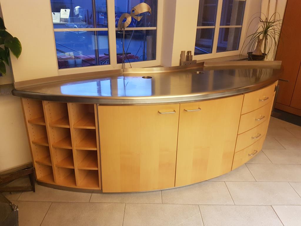 strojní a provozní vybavení jídelen / stravovacích zařízení / a dílen-7